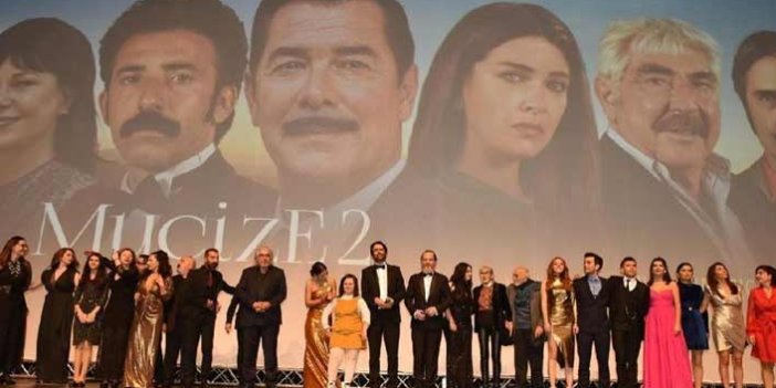 "Mucize 2 Aşk" filminin ekibi tam kadro İzmir galasına katılacak