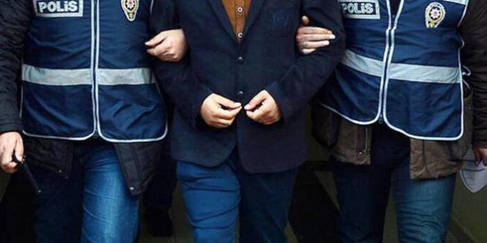 İzmir merkezli  33 ilde FETÖ operasyonu: 60 gözaltı. 20 Aralık 2019