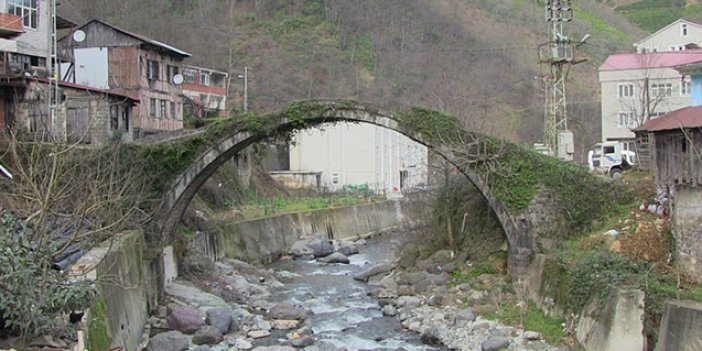 Tarihi köprü restore edilecek
