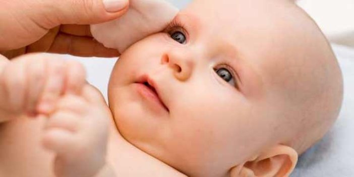 Yeni doğan bebeklerde gözyaşı kanal tıkanıklığına dikkat!