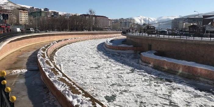 Çoruh nehri buz tuttu - 16 Ocak 2020