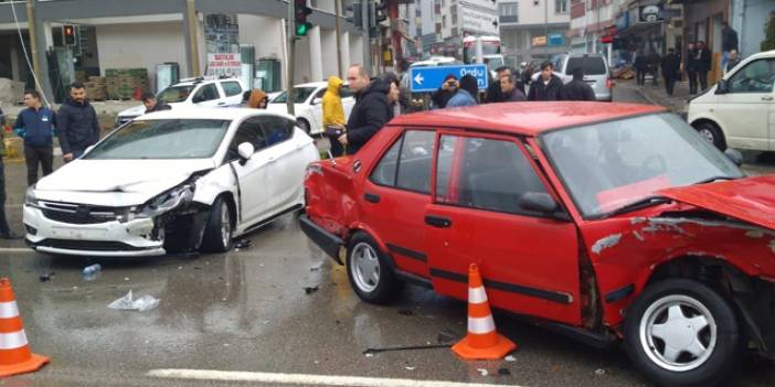 Samsun'un Çarşamba ilçesinde kaza, 2 yaralı. 18 Ocak 2020