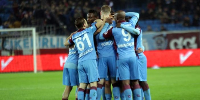 Trabzonspor'da 4 oyuncu sınırda