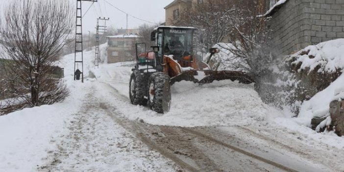 Bitlis’te 257 köy yolu ulaşıma kapandı
