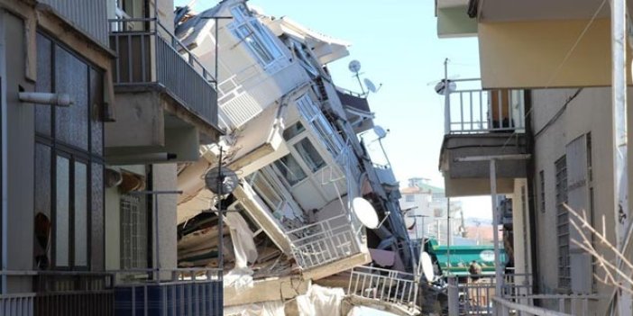 Elazığ'daki depremde son durum: 31 ölü 1607 kişi yaralı