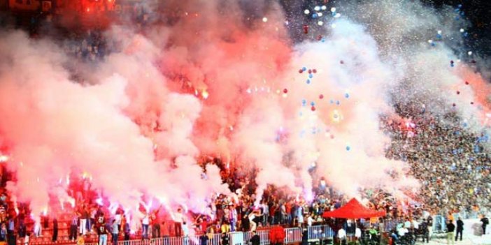 Taraftarlardan Trabzonspor'a Fenerbahçe maçı öncesi flaş çağrı