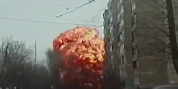 Rusya’da trafo bomba gibi patladı
