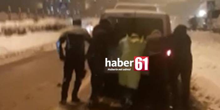 Trabzon’da polislerden alkış alan hareket! Yolda kalan araçlara böyle yardım ettiler