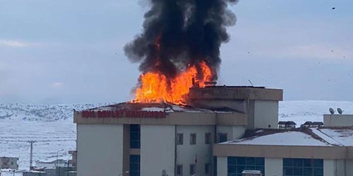 Devlet Hastanesi'nde korkutan yangın