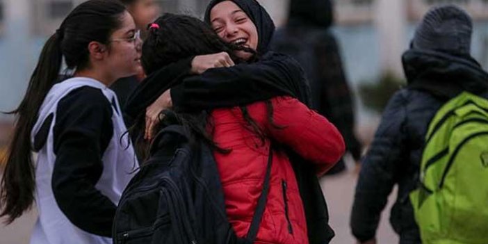 Elazığ'da depremin ardından ilk ders zili çaldı