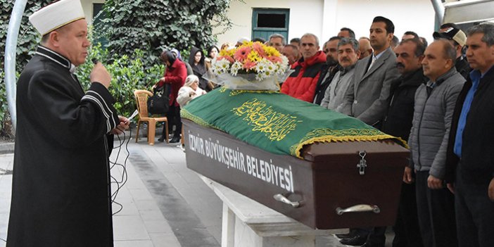Samsun'da ölen doktor İzmir'de toprağa verildi