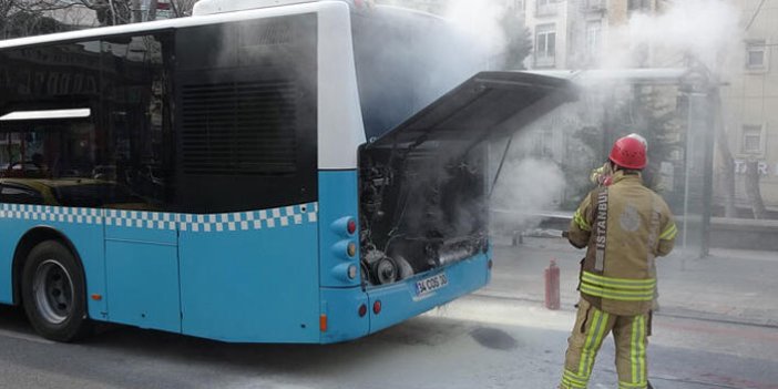 Beyoğlu'nda halk otobüsünde yangın paniği