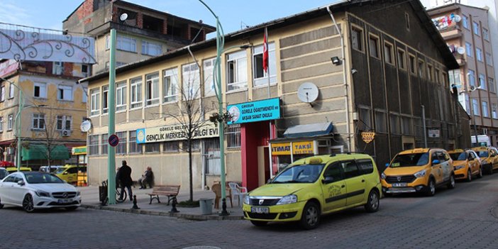 Giresun'da ilçes belediyesi borcuna karşı o binayı veriyor