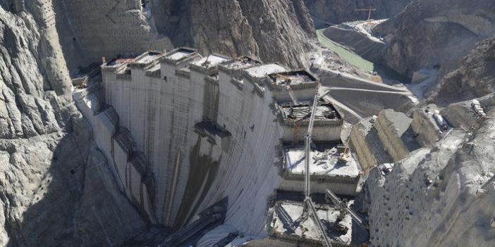 Yusufeli barajı yüzde 76'ya ulaştı