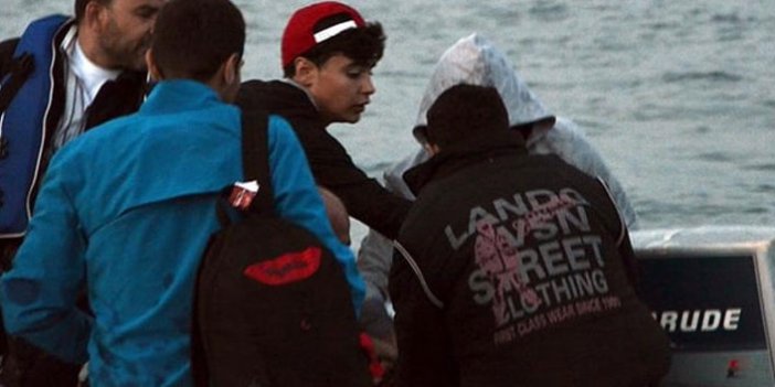 Sığınmacılardan Yunanistan'a yüzerek geçmeye çalışıyorlar