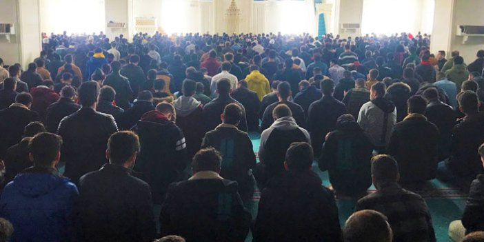 Bayburt Üniversitesi öğrencilerinden Mehmetçiklere mevlit programı