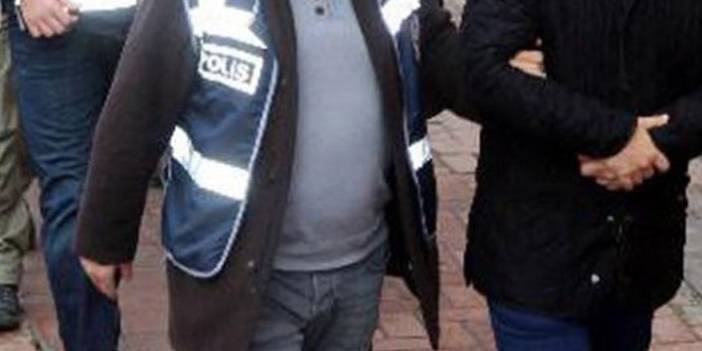 Samsun'da bir eve uyuşturucu operasyonu düzenlendi! 8 kişiye gözaltı