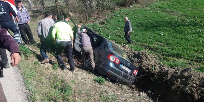 Amasya'da otomobil şarampole devrildi 12 Mart 2020