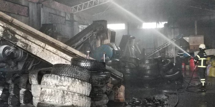 Lastik ayakkabı fabrikasında yangın: 3 kişi hastanelik oldu