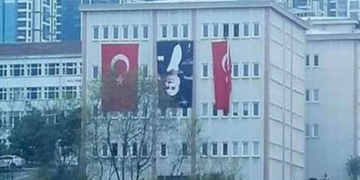 Trabzon'da üniversite duvarına Atatürk resmi ters asıldı! Açıklama geldi...