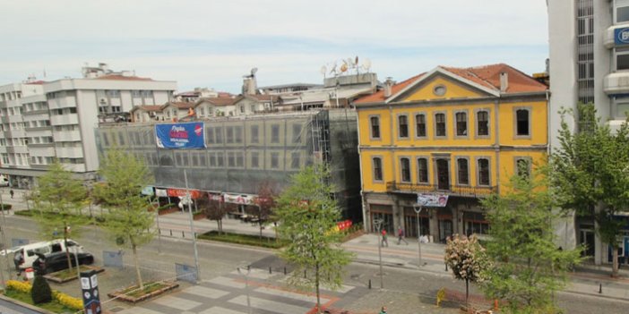 Trabzon'da Meydan cephe sağlıklaştırması sürüyor