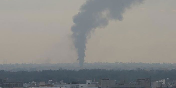 Libya ordusu milislere mühimmat taşıyan uçağı vurdu