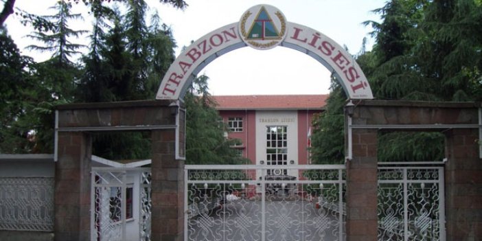 Trabzon Lisesi eski müdürlerinden Fikret Korkmaz vefat etti