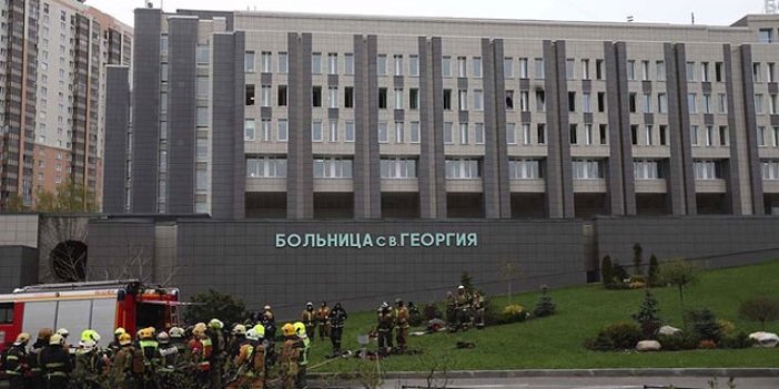 Kovid-19 hastalarının tedavi gördüğü hastanede yangın: 5 ölü