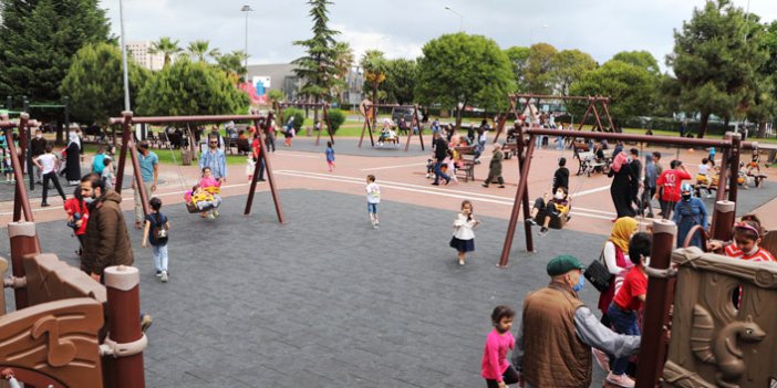 Parklar çocuklarla şenlendi