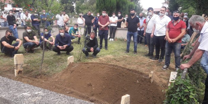 Trabzon'a gelirken kazada ölen karı koca son yolculuğuna uğurlandı