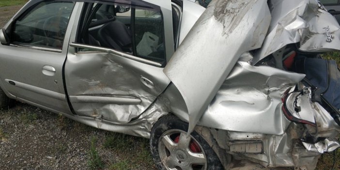 Rize'den yola çıktı kaza yaptı: 6 Yaralı