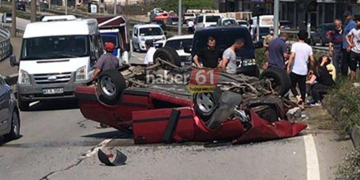 Trabzonda kaza, araç ters döndü