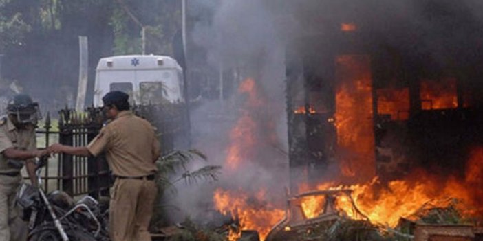 Hindistan'da mum fabrikasında yangın: 8 ölü, 4 yaralı