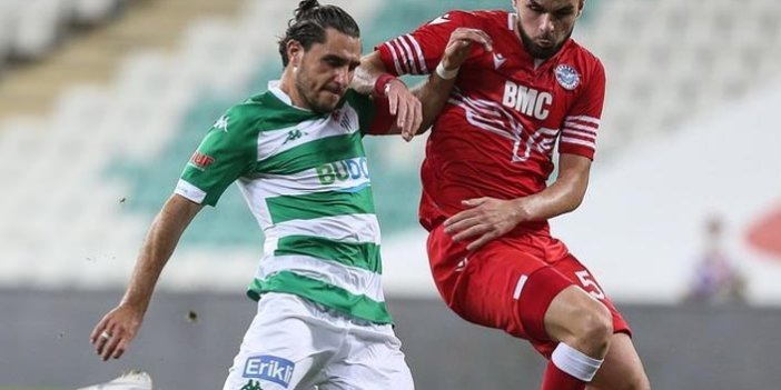 Bursasporlu futbolcular Özer Hurmacı'yı ihanetle suçladı