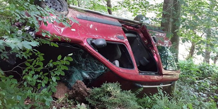 Trabzon'da hafif ticari araç uçuruma yuvarlandı: 6 yaralı