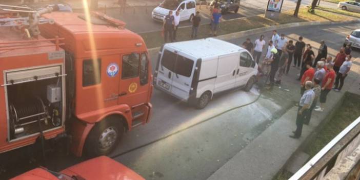 Trabzon’da hareket halindeki araç alev aldı