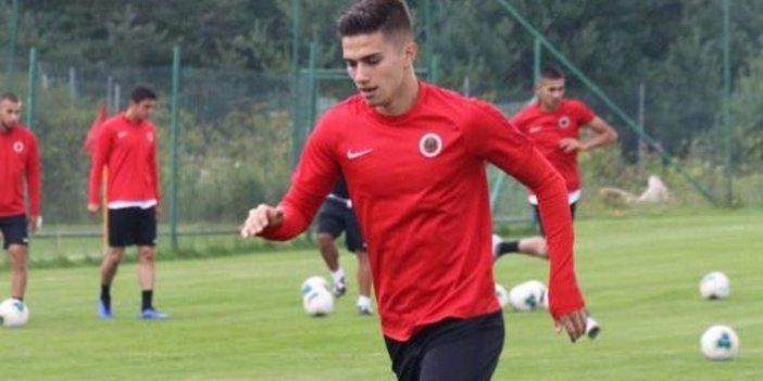 Fransa'ya bir Türk futbolcu daha