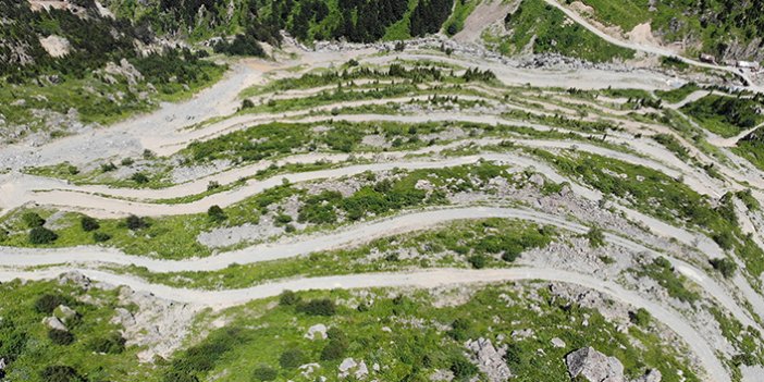 Trabzon'daki dünyanın en tehlikeli yolu ulaşıma kapandı