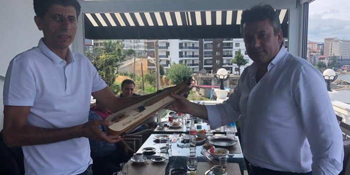 Hekimoğlu Trabzon'dan dostluk yemeği