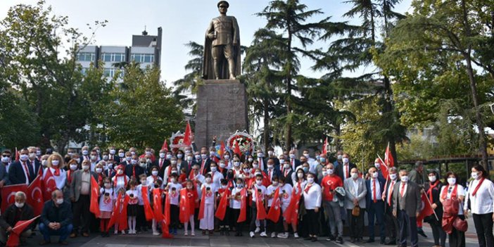 İYİ Parti, 29 Ekim’i eski bayramlar gibi kutladı