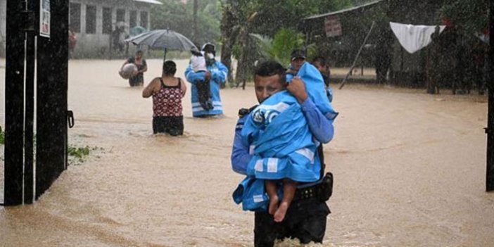 Guatemala'da Eta fırtınasının neden olduğu heyelanda 4 kişi öldü