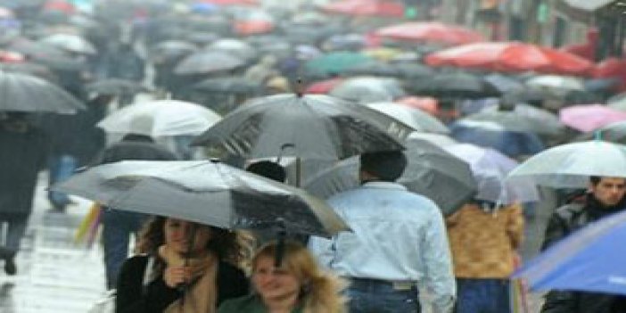 Trabzon'da hava yine yağmurlu