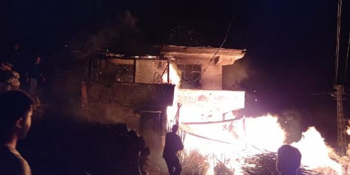 Ordu'da, 2 katlı ev yandı