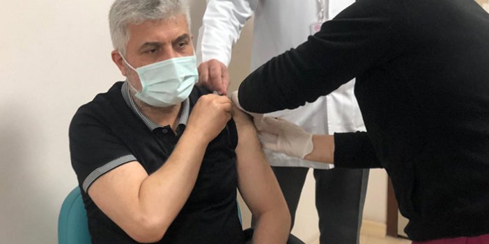 Adnan Günnar koronavirüs aşısı oldu
