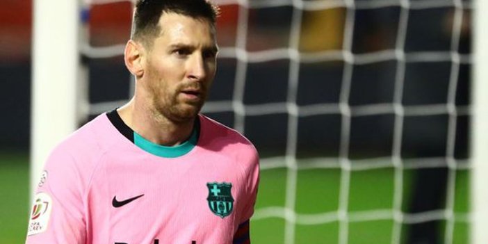 Messi'nin Barcelona ile sözleşmesi basın sızdı