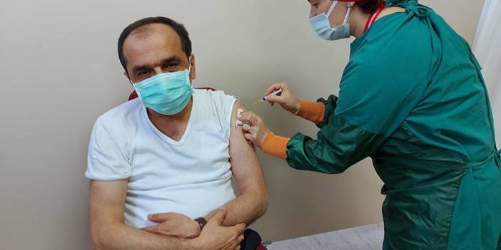 Muhammet Balta İlk doz aşısını oldu