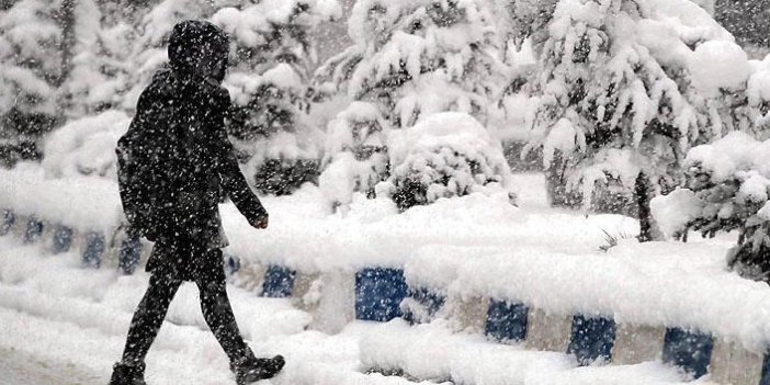 Trabzon'da okullarda eğitime kar engeli
