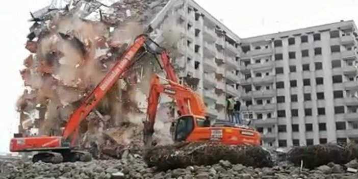 Rize'de bina yıkımları sürüyor