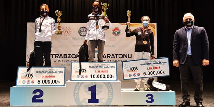 Trabzon Yarı Maratonu kazananları ödüllerini aldı