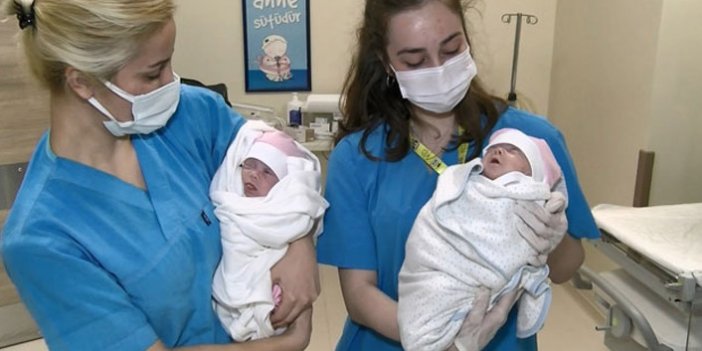 Kovid-19 ile doğan ikiz bebekler 2 ay sonra annelerine kavuştu